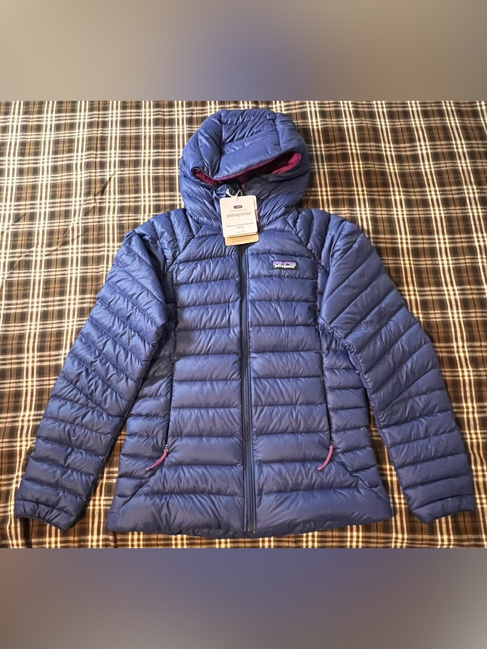 Patagonia Women’s 800-fill down sweater Hooded Puffer Insulated Winter Jacket XS
